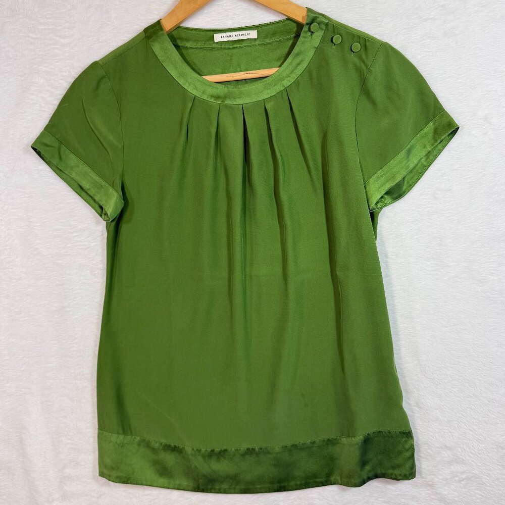 Vintage Banana Republic S Silk Cap‎ Sleeve Top Green Pleated Front Satin Mod Y2K